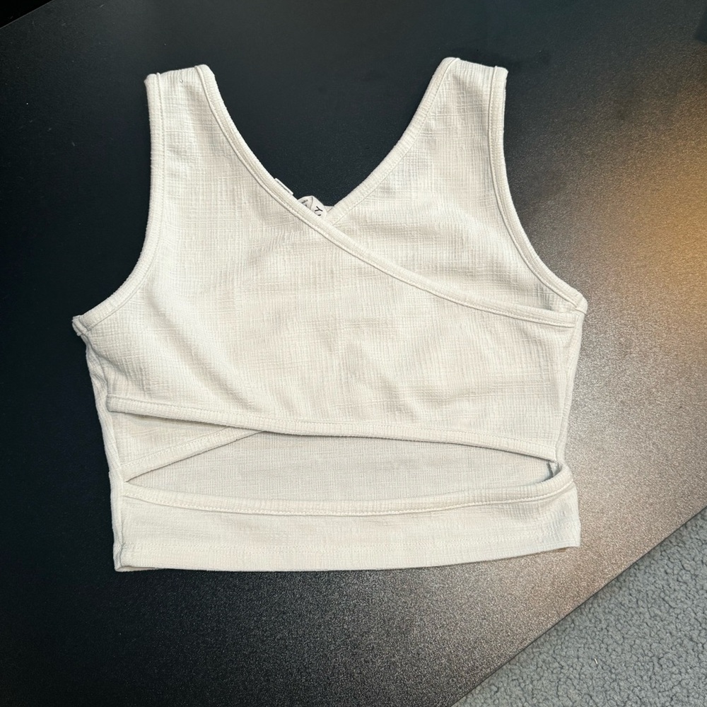 Roxy Tank